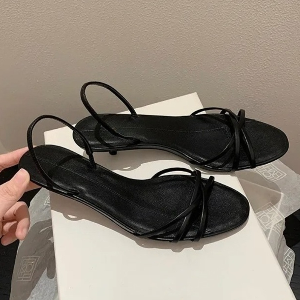 レディース クロスストラップ キトゥンヒール ソフトレザー  - Women'S Shoes Kitten Heels のレビューと価格