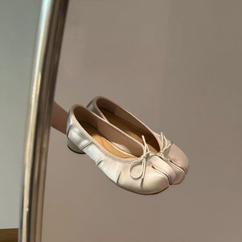 スイートボウ レディース 2026年春新作 スリッポン 軽量 - Women Shoes Size のレビューと価格