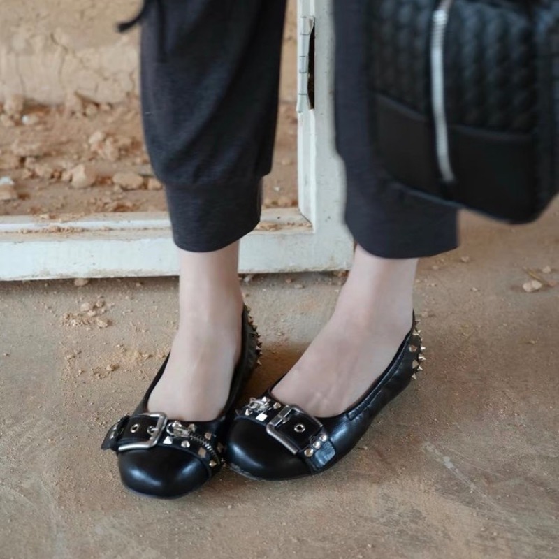 ボルトラウンドヘッドシングルシューズレディースレザーバックル - Women Shoes Size のレビューと価格