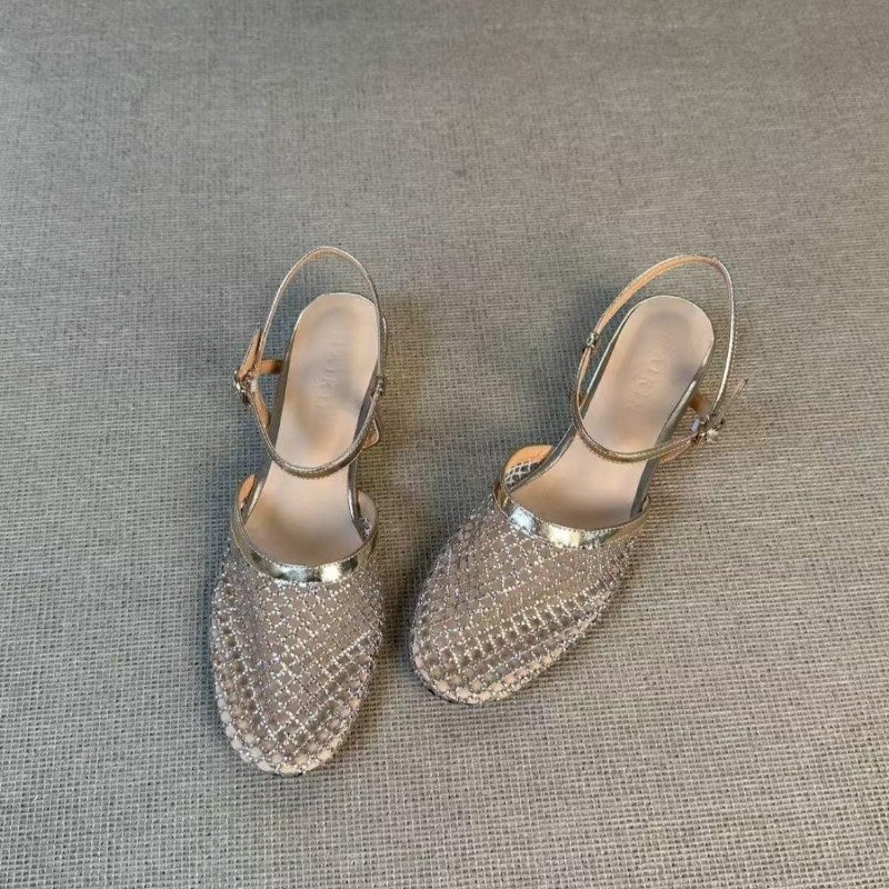 フランス製ラインストーン付き美しい中空ウェッジバオトウサンダ - Women Shoes Model のレビューと価格